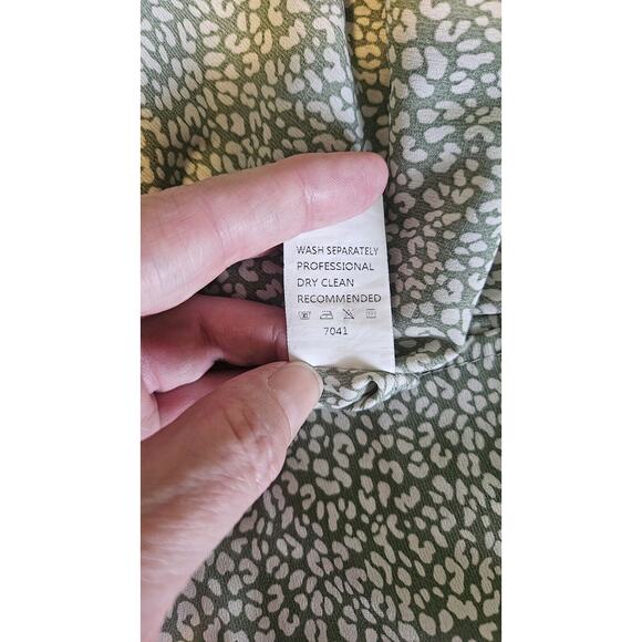 Kirundo Womens Green Tiered Midi Dress SZ L Balloon Sleeves V-Neck Cottage Core - Picture 6 of 7